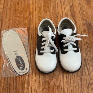 Footmates toddler boy dress shoes. Size 10.